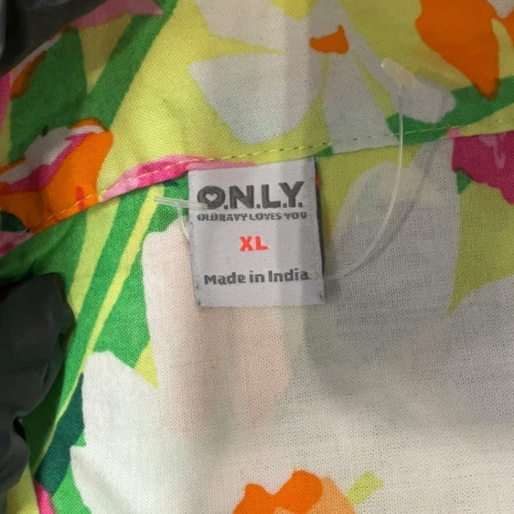 Only Floral 3/4 Sleeve Button Down Shirt XL - Picture 3 of 9